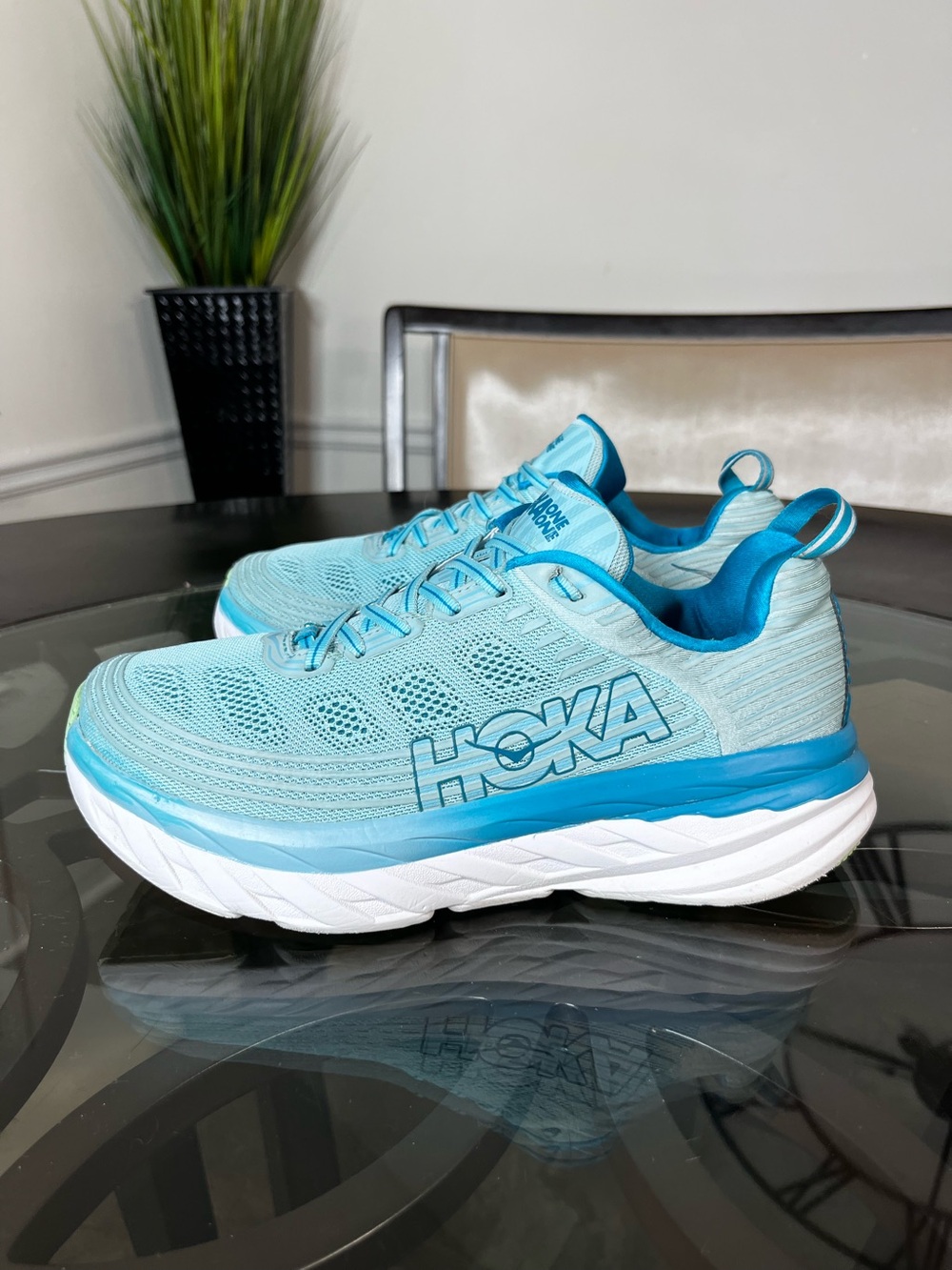 Hoka Bondi 6 Women's Turquoise Sneakers Sz 10.5